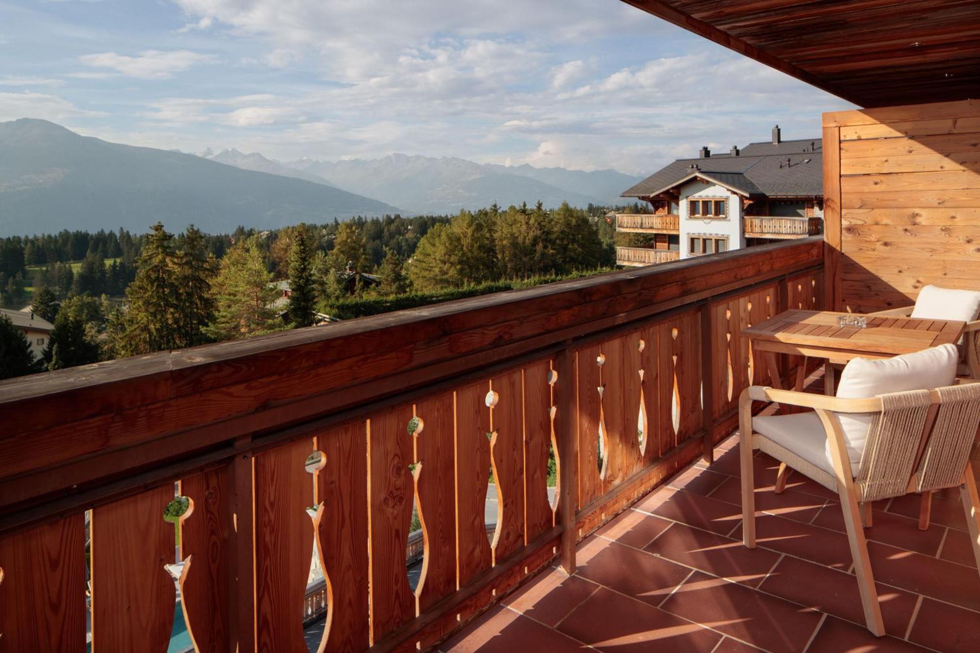 Aida Hotel & Spa - "Adults Only" Relais & Chateaux Crans-Montana Exterior photo